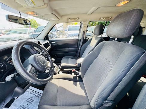 Used 2017 Jeep Patriot Sport w/ Power Value Group image 10