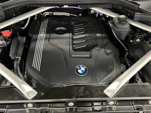 Used 2021 BMW X5 xDrive40i w/ Executive Package AWD/4WD image 27