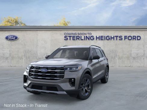 New 2026 Ford Explorer Active w/ Active Comfort Package image 2