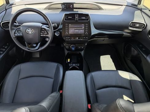 Used 2021 Toyota Prius XLE FWD image 10