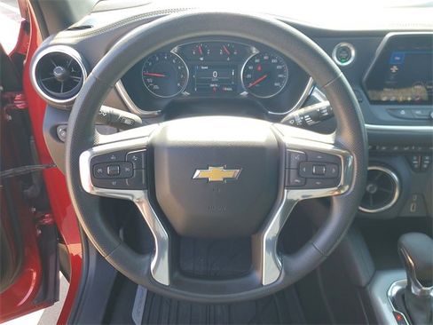 Used 2022 Chevrolet Blazer LT image 19