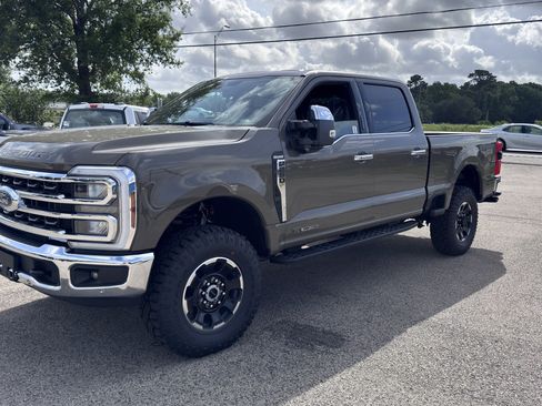 New 2026 Ford F250 King Ranch w/ Tremor Off-Road Package AWD/4WD image 6