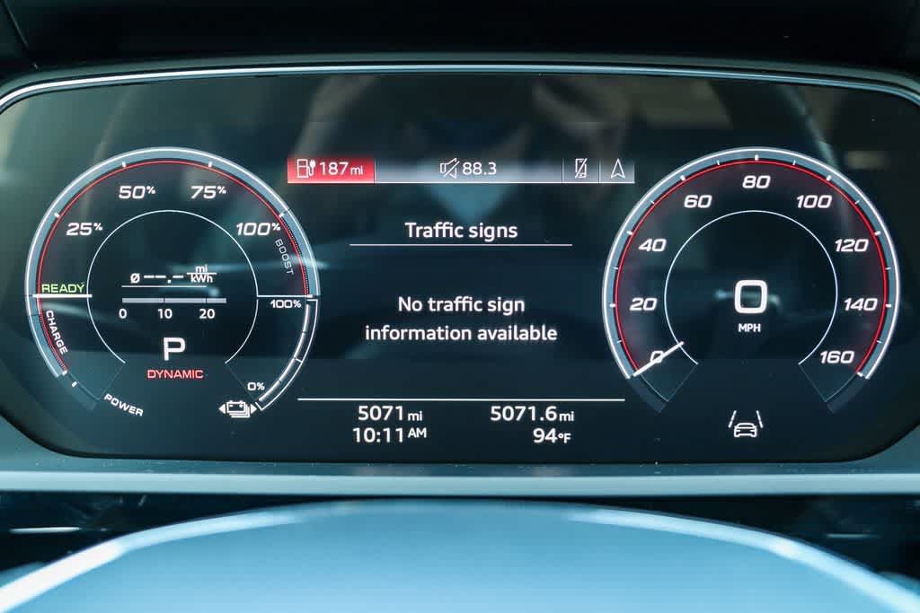 Used 2023 Audi e-tron S Prestige w/ Prestige Package AWD/4WD image 23