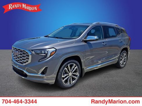 Used 2019 GMC Terrain Denali w/ Advanced Safety Package AWD/4WD image 1