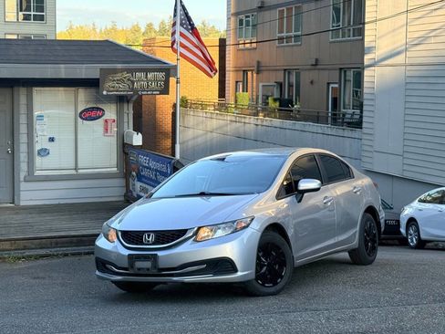 Used 2014 Honda Civic LX image 2