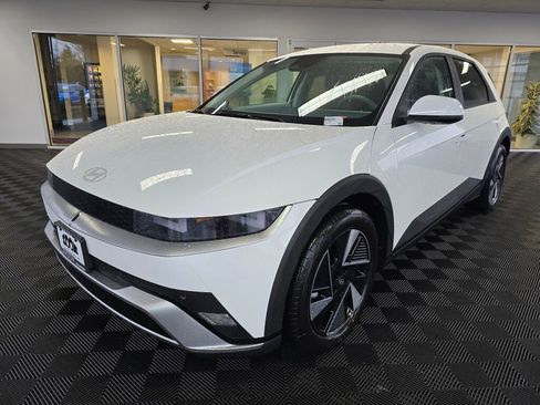 New 2026 Hyundai Ioniq 5 SE image 8