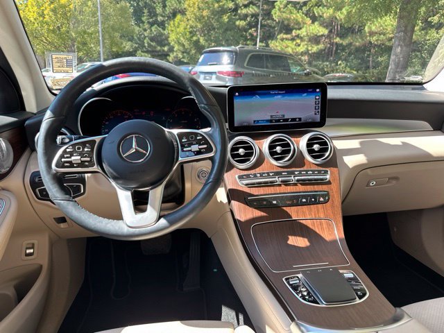 Used 2020 Mercedes-Benz GLC 300 image 11