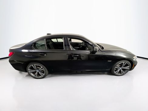 Used 2022 BMW 330e xDrive w/ Premium Package image 4