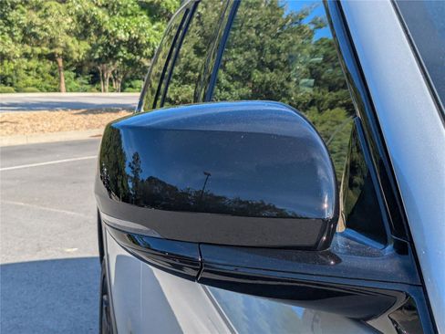 New 2025 Jeep Grand Cherokee Altitude image 12