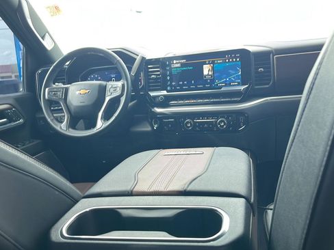 Used 2024 Chevrolet Silverado 2500 High Country w/ High Country Premium Package image 29