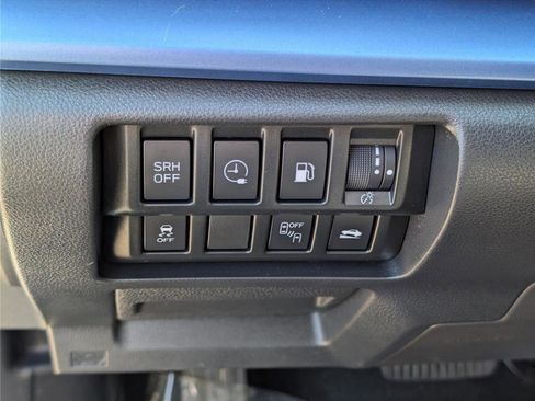 Used 2023 Subaru Crosstrek Hybrid w/ Moonroof Package w/Navigation AWD/4WD image 22