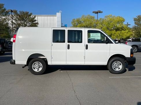 New 2025 Chevrolet Express 2500 w/ Driver Convenience Package image 8