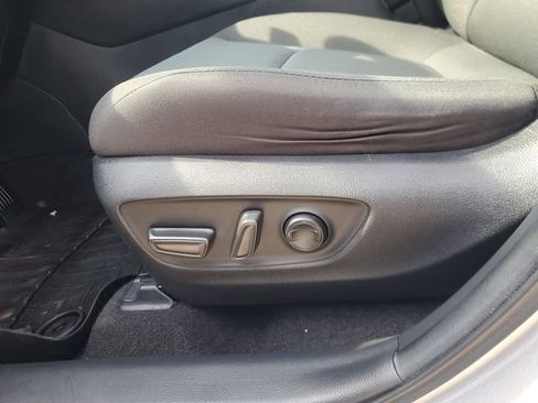 Used 2023 Toyota RAV4 XLE FWD image 15