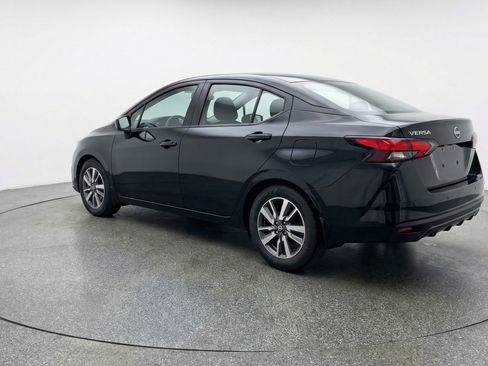 Used 2025 Nissan Versa SV image 6