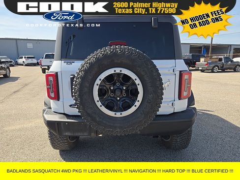 Used 2023 Ford Bronco Badlands w/ Sasquatch Package image 13