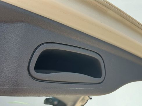 Used 2020 Jeep Compass Latitude FWD image 25