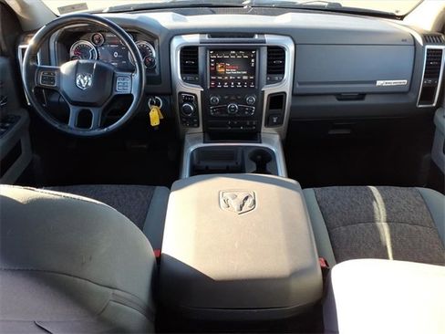 Used 2018 RAM 1500 Big Horn image 9