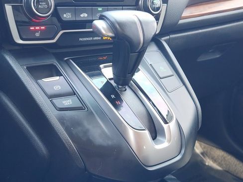 Used 2018 Honda CR-V Touring image 19
