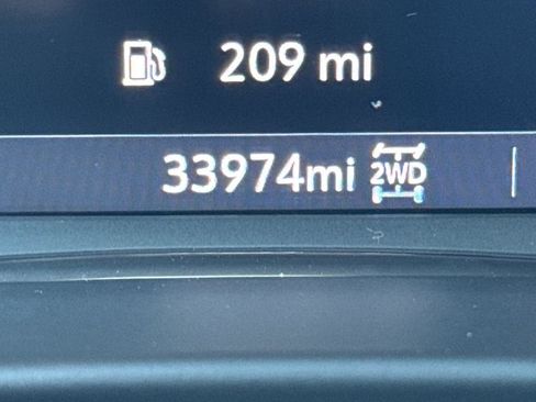 Certified 2023 GMC Acadia SLT image 25