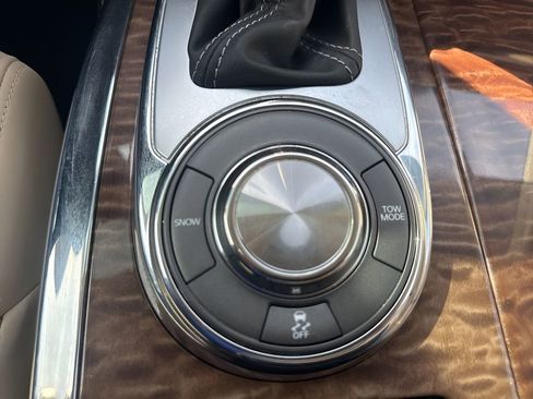 Used 2019 Nissan Armada Platinum w/ Captain's Chairs Package image 26