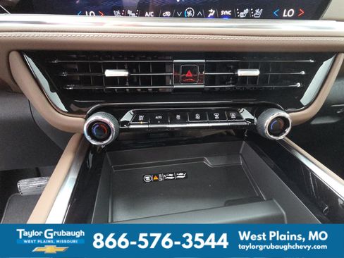 New 2026 Chevrolet Tahoe High Country AWD/4WD image 23