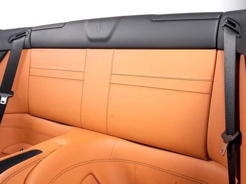 Certified 2016 Ferrari California T RWD image 27
