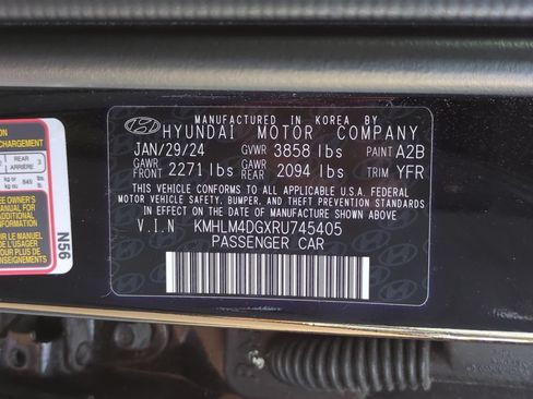 Certified 2024 Hyundai Elantra SEL FWD image 23
