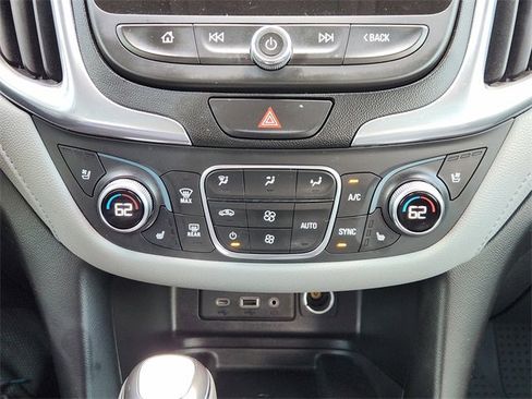 Used 2020 Chevrolet Equinox Premier image 15