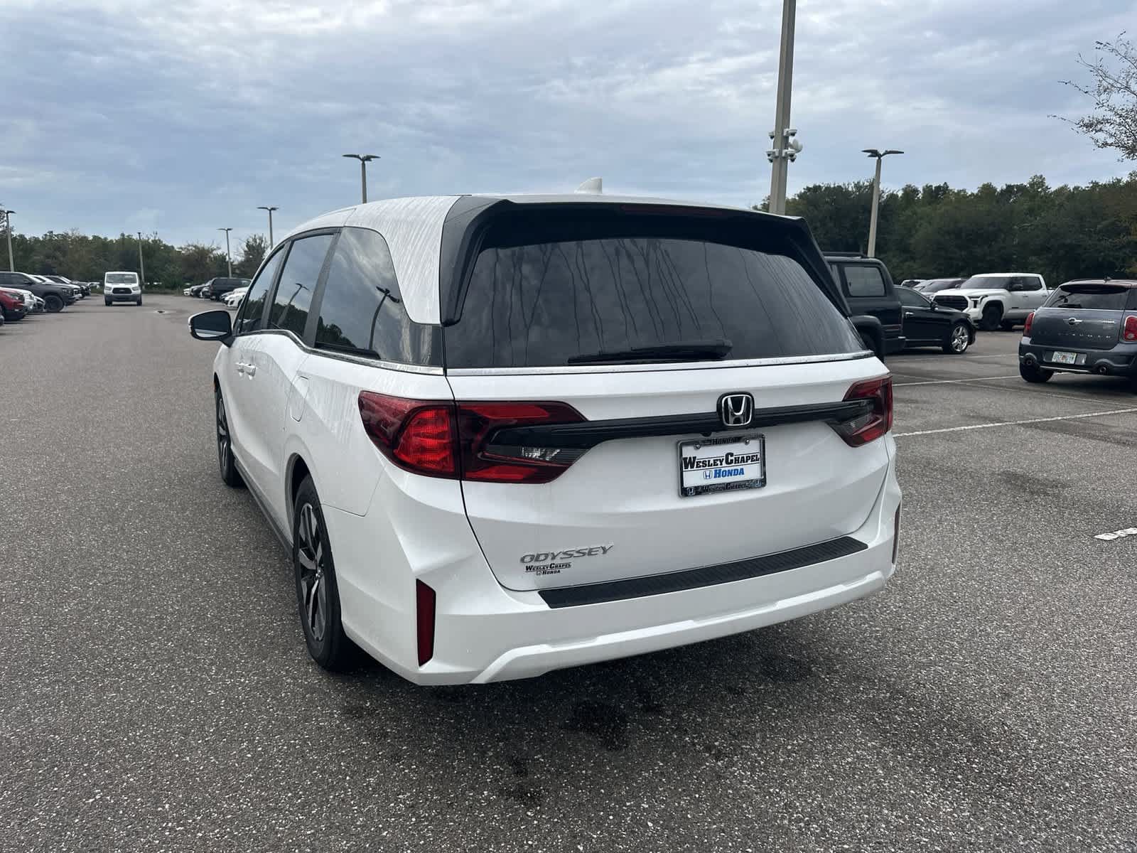 New 2026 Honda Odyssey EX-L image 4