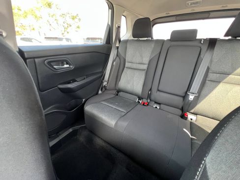 Used 2025 Nissan Rogue SV AWD/4WD image 43
