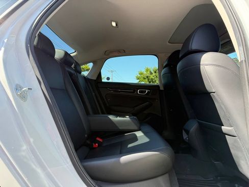 Used 2024 Honda Civic Touring image 18