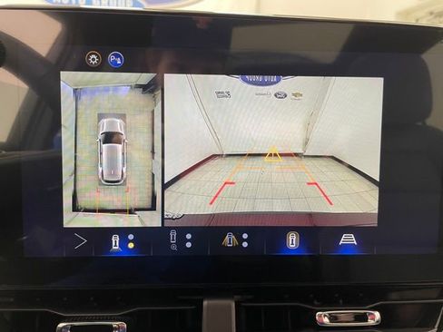 New 2026 Chevrolet Equinox LT w/ Convenience Package II AWD/4WD image 5