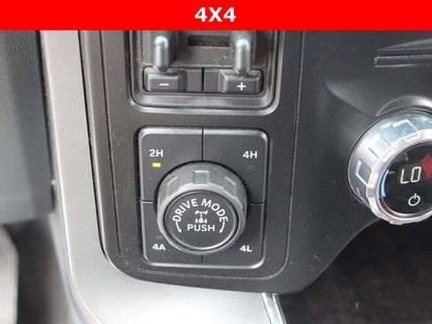 Used 2021 Ford F150 Lariat w/ Trailer Tow Package AWD/4WD image 25