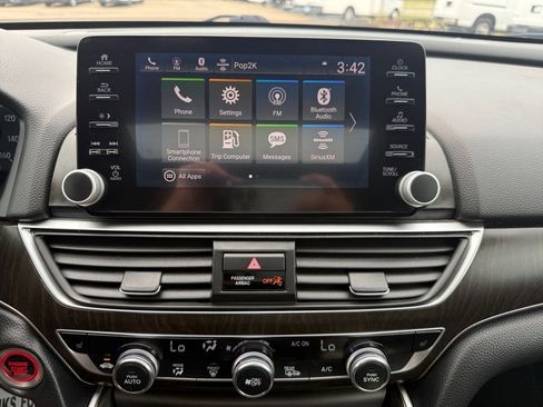 Used 2018 Honda Accord EX-L image 18