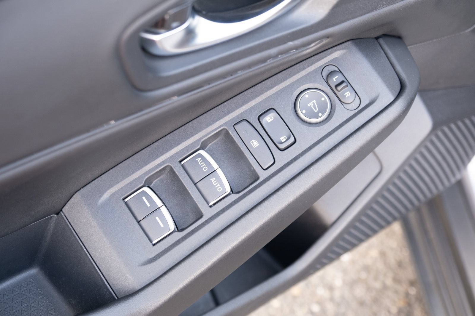 Used 2023 Honda Accord EX image 14