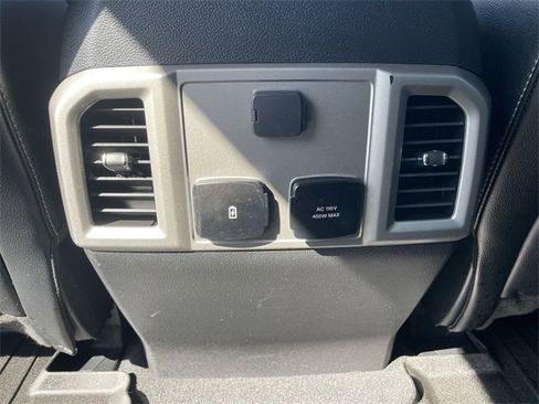 Used 2021 Ford F250 Lariat w/ Lariat Value Package image 20