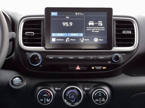 New 2026 Hyundai Venue SEL FWD image 19