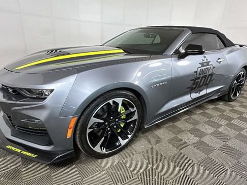 Used 2021 Chevrolet Camaro SS RWD image 8