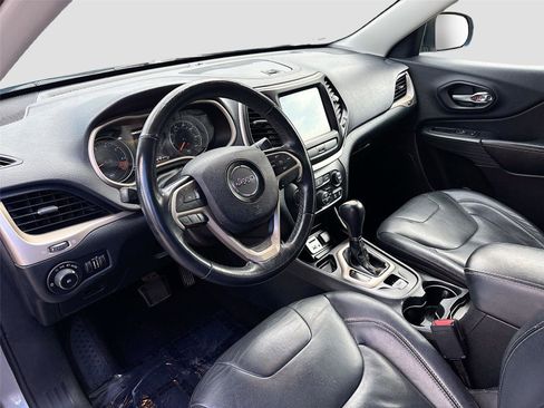 Used 2015 Jeep Cherokee Limited w/ Trailer Tow Group image 10