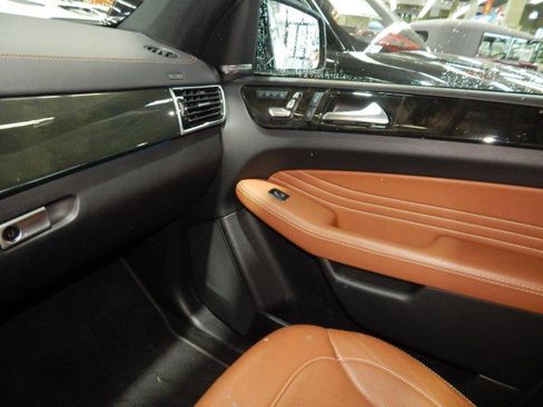 Used 2018 Mercedes-Benz GLE 43 AMG 4MATIC Coupe image 27