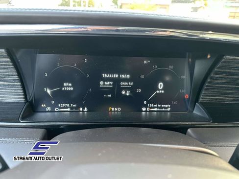 Used 2021 Lincoln Navigator Black Label w/ Cargo Convenience Package image 27