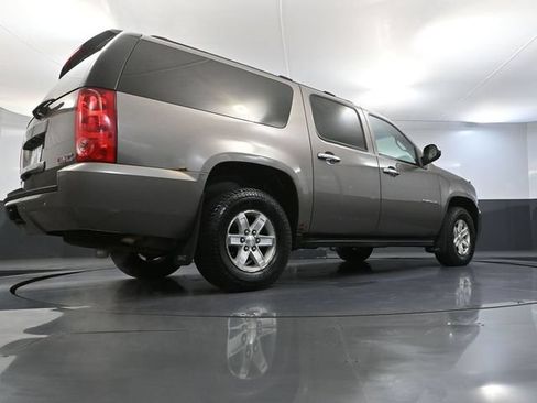 Used 2012 GMC Yukon XL SLT w/ SLT-2 Equipment Package AWD/4WD image 55
