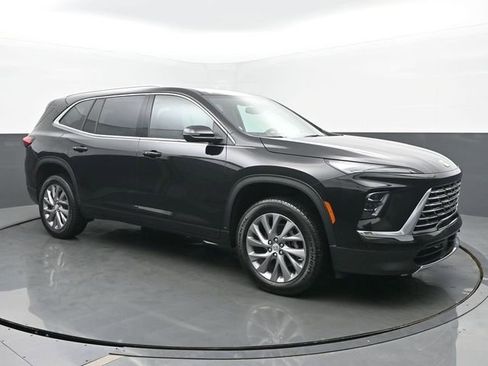 Certified 2025 Buick Enclave Preferred w/ Power Package FWD image 7