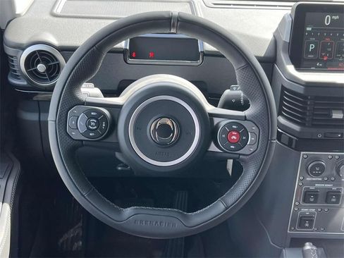 Used 2025 INEOS Grenadier Fieldmaster Edition image 14