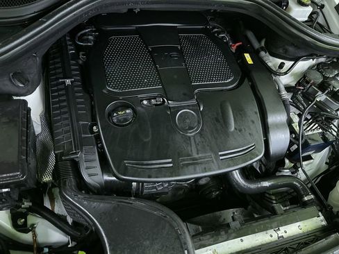 Used 2012 Mercedes-Benz ML 350 4MATIC w/ Premium 1 Pkg image 31