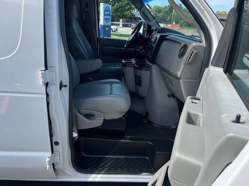 Used 2014 Ford E-150 and Econoline 150 w/ Commercial Cargo Van Package image 21