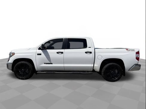 Used 2020 Toyota Tundra SR5 w/ SR5 Upgrade Package RWD image 2