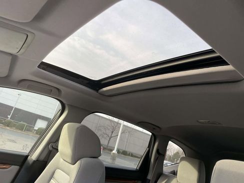 Used 2017 Honda CR-V EX image 29