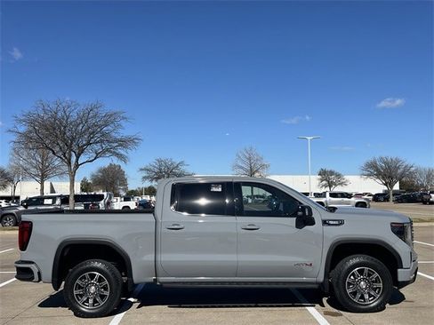 Used 2024 GMC Sierra 1500 AT4 w/ Technology Package image 3