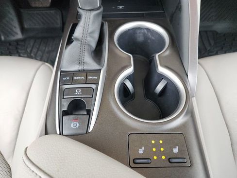 Used 2024 Toyota Camry XLE w/ Navigation Package AWD/4WD image 21
